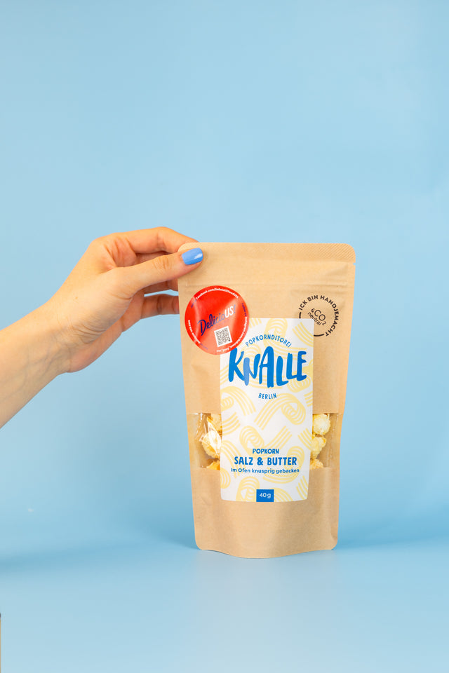 40g oder 100g Tüte Knalle Popcorn personalisieren lassen: Sticker mit eigenem Logo