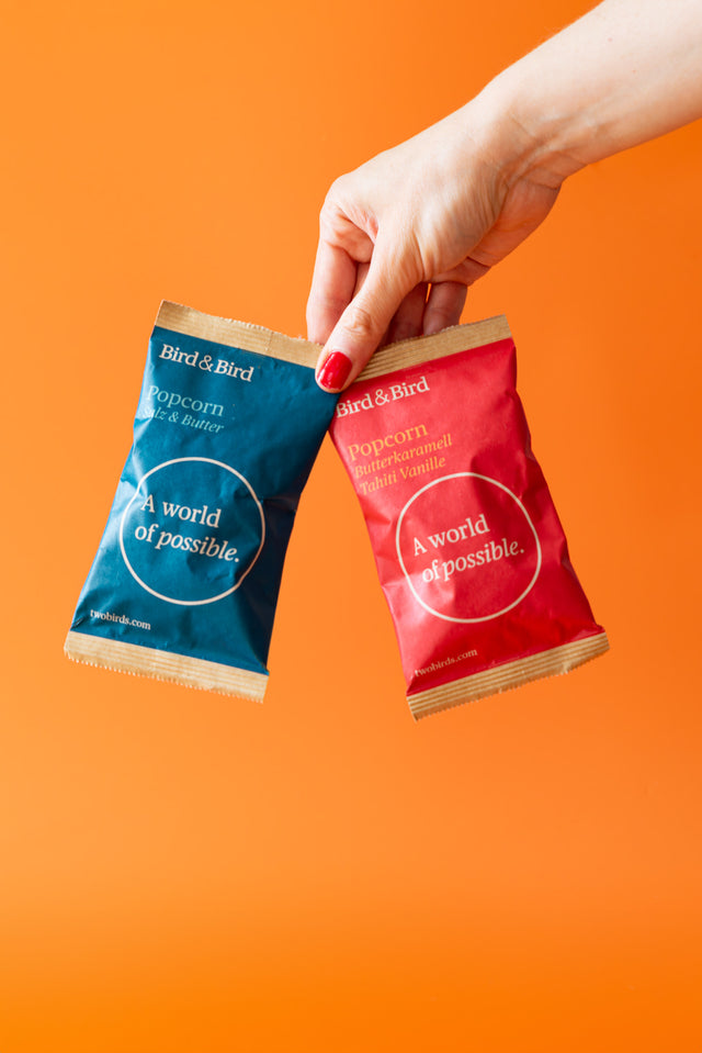 Knalle Minis mit personalisiertem Etikett: Popcorn im Kleinformat mit Wunschdesign